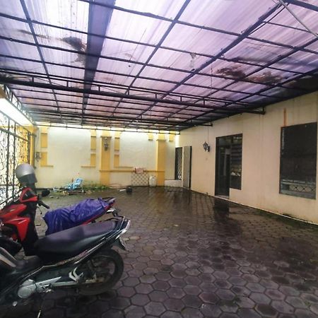 Reddoorz Syariah At Demasto Homestay Jembel Zewnętrze zdjęcie
